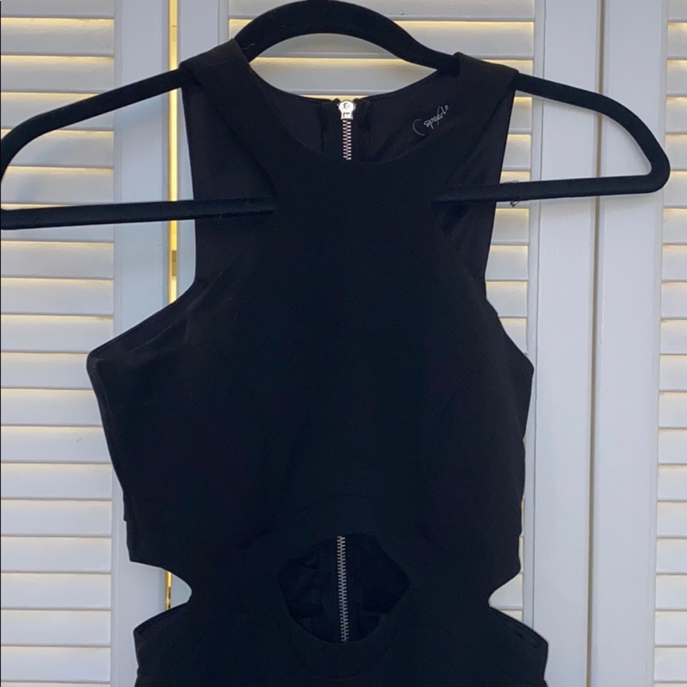 black slit bodycon dress